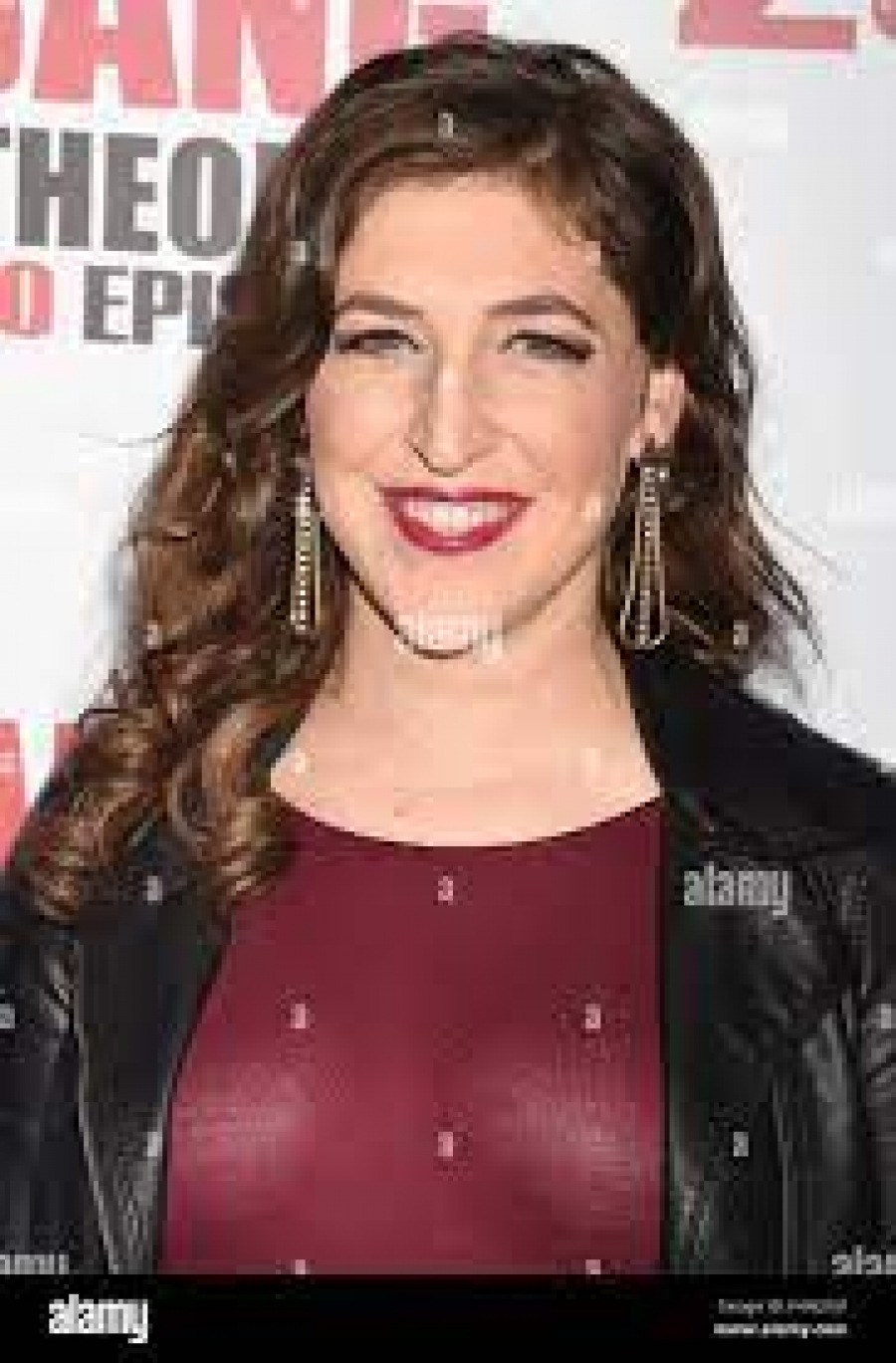Mayim Bialik Wiki, Biography, Net Worth, Age, Height and other personal information