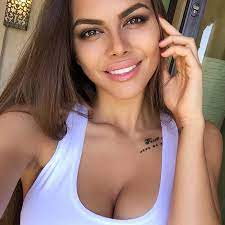 Viki Odintcova Biography, Wiki, Viki Odintcova Instagram, Viki Odintcova Reddit, Dubai, Ronaldo, Listal, career, net worth, family, husband, boyfriend and more