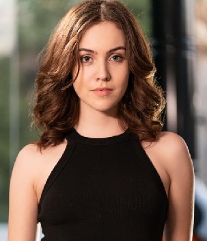 Freya Parker Age, Biography, Wikipedia, Freya Parker Leaks, Freya Parker Casting Couch, Net worth, Career, Family, Husband and Boyfriend, Height, physical status and Nationality