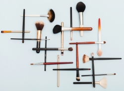 Types of eyeshadow brushes
