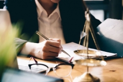 Criminal Defense Attorney: Protecting Your Rights and Future