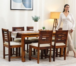 Bench Seating That Speaks of Luxury and Ease