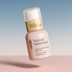 Glow Naturally With This Aromatherapy-Powered Skincare Routine